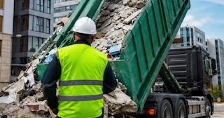 Вывоз строительного мусора в Зеленодольске: услуги лицензированной компании — ПроМусор